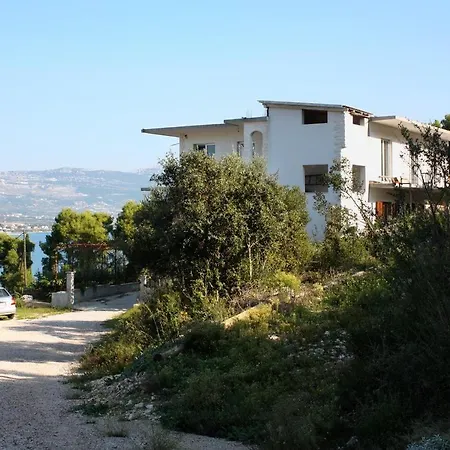 Arbanija 5228e Appartement *